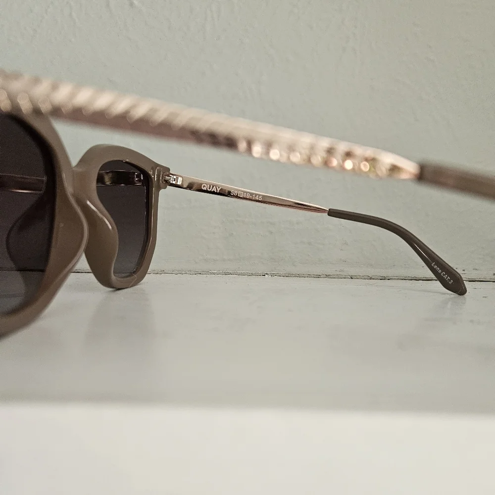 NWOT Quay Coffee Run Sunglasses - Picture 4 of 8